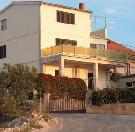 Chorv�tsko  Dalm�cia - Primo�ten Priv�tne apartm�ny Primo�ten**