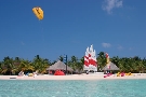 Maledivy  Lhaviyani Atoll Kuredu Island Resort & Spa ****